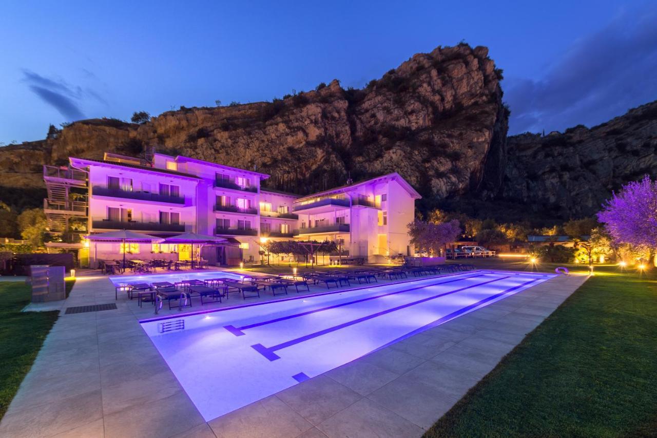 Aktivhotel Santalucia Torbole Sul Garda Eksteriør bilde