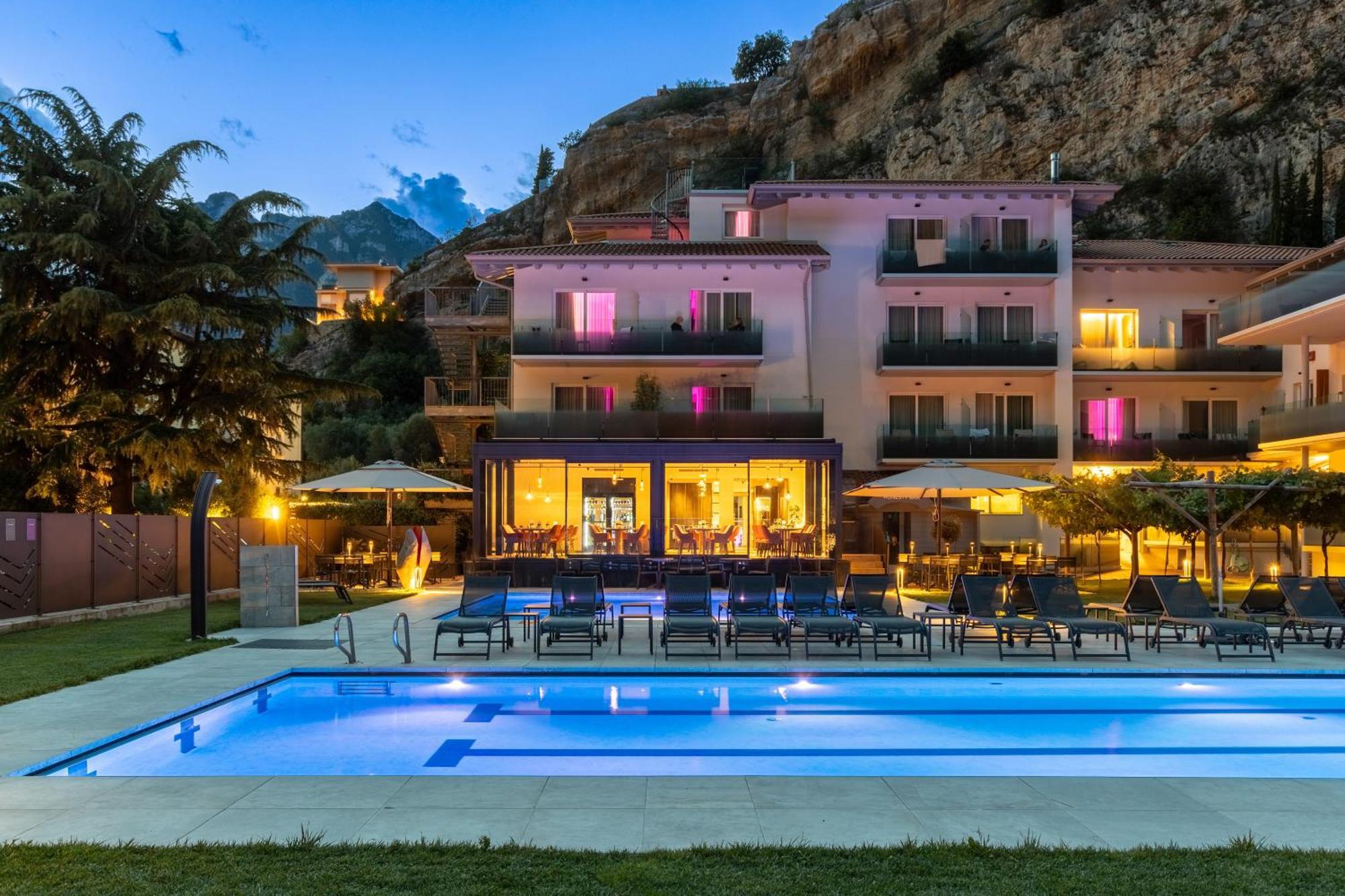 Aktivhotel Santalucia Torbole Sul Garda Eksteriør bilde