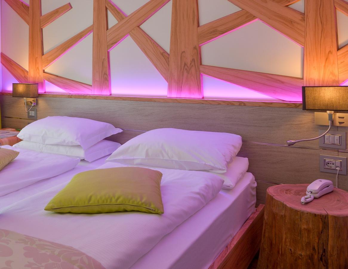 Aktivhotel Santalucia Torbole Sul Garda Eksteriør bilde