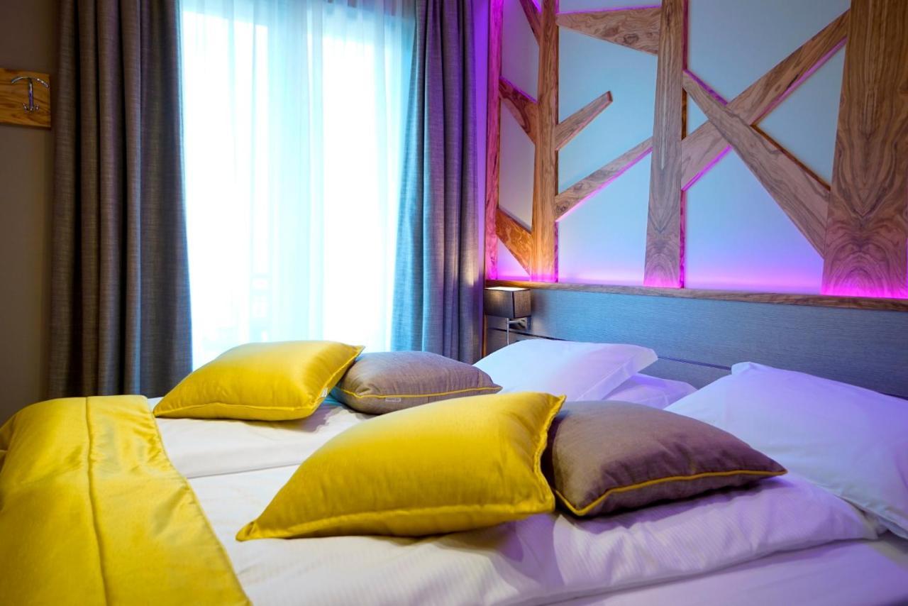 Aktivhotel Santalucia Torbole Sul Garda Eksteriør bilde